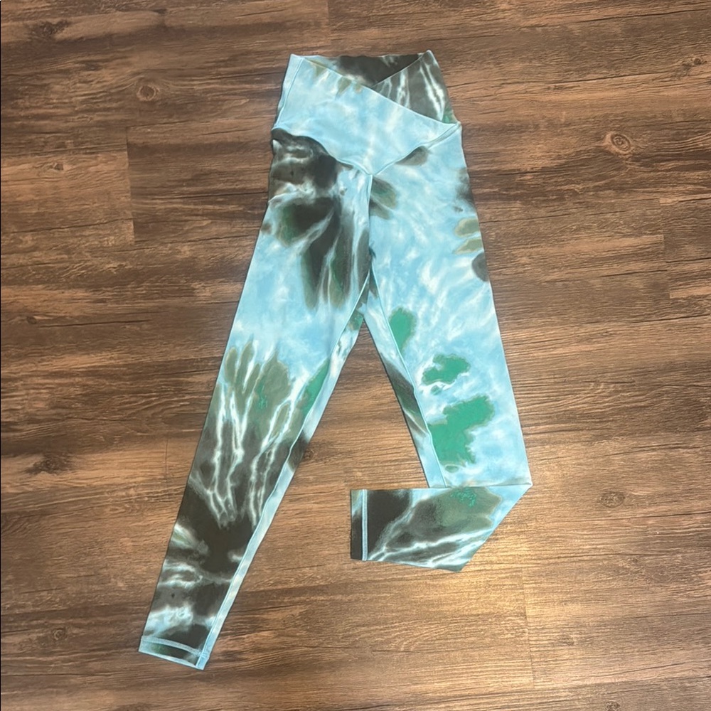 Aerie Tie-Dye Leggings in Blue and Green